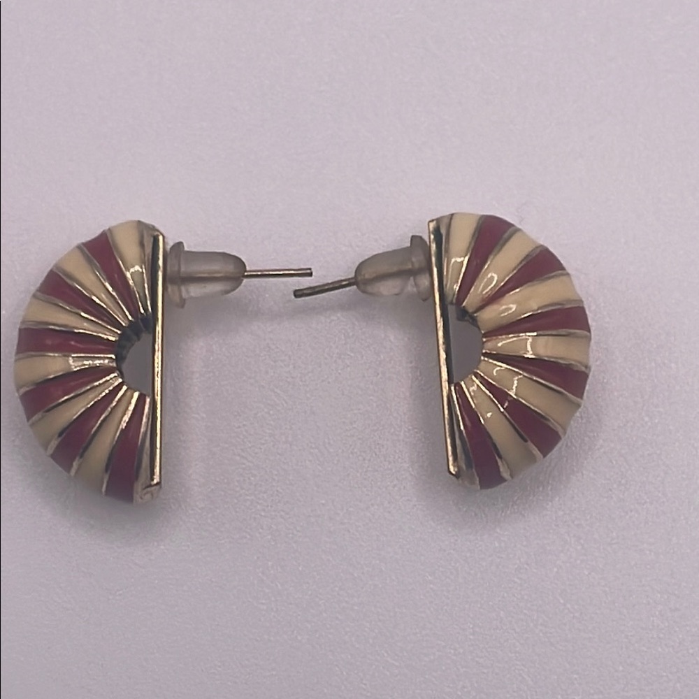Red and White Necklace and Earring Set - Picture 4 of 8